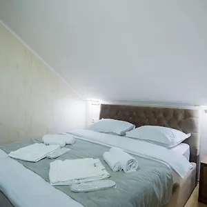 Отель 9, Тбилиси